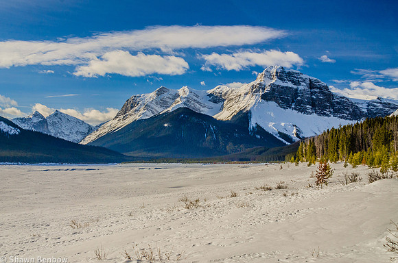 Mount Currie [2810m], Mount Morrison [2760m] and Mount Turner [2813m].
