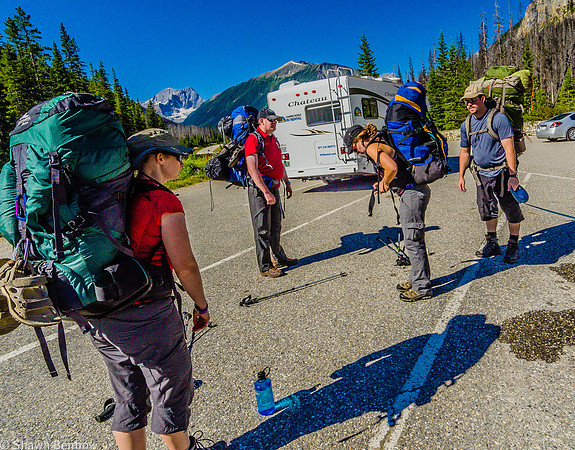 Jenn, Mark, Christina, and Adam getting ready to set off from the Marble Canyon parking lot.